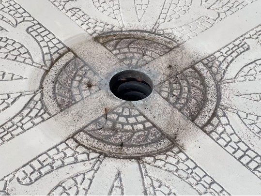 Elegant Neoclassical Style Outdoor Dining Set