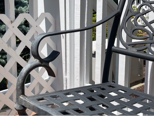 Elegant Neoclassical Style Outdoor Dining Set