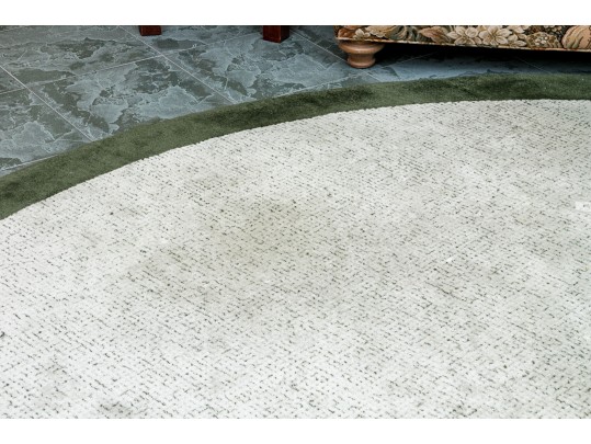 Machine Made Circular Wool Rug (10'11
