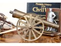 Collection Of Civil War Themed Decor Including Danbury Mint