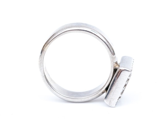 18K Eye-Catching Princess And Brilliant Cut Diamond Ring, Size 7.25