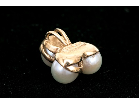 14k Yellow Gold Retro Triple Cultured Pearl Pendant, 5.25 Mm, With Diamond