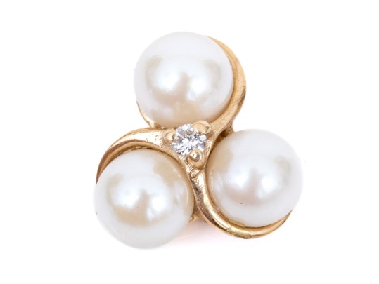 14k Yellow Gold Retro Triple Cultured Pearl Pendant, 5.25 Mm, With Diamond