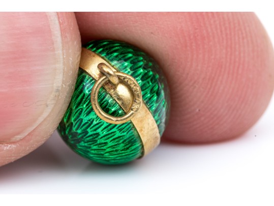 18k Yellow Gold Beautiful Green Enamel Guilloche Enamel Easter Egg Pendant