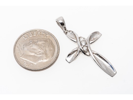 18k White Gold Contemporary Diamond Set Cross, App. 0.07 TCW