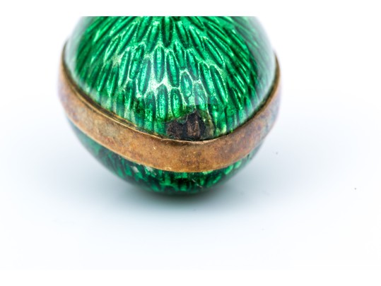 18k Yellow Gold Beautiful Green Enamel Guilloche Enamel Easter Egg Pendant