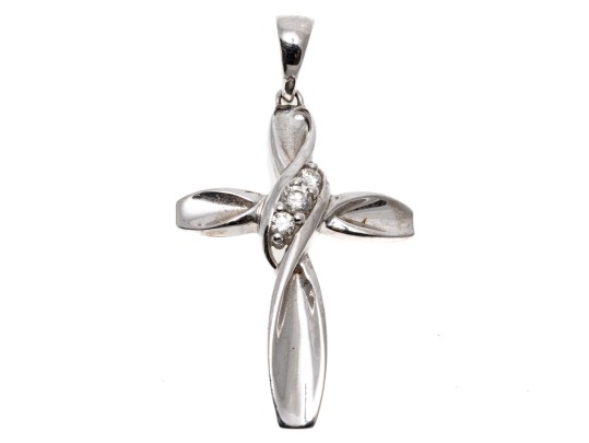 18k White Gold Contemporary Diamond Set Cross, App. 0.07 TCW