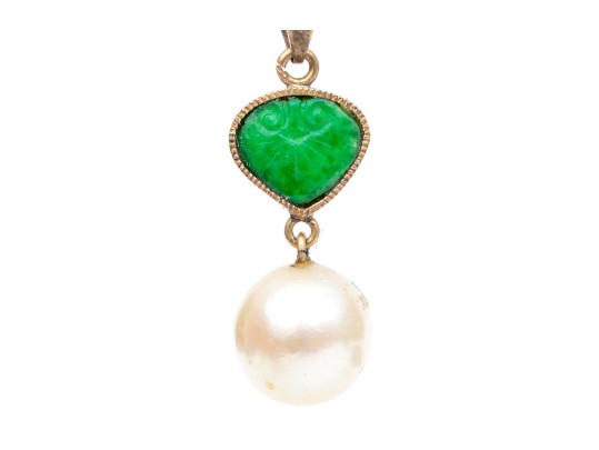 18k Yellow Gold Pretty Green Jadeite Jade And Cultured Pearl Pendant