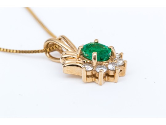 10k Yellow Gold Pretty Emerald, 0.27 CTS, And Diamond Pendant, App. 0.04 TCW, With Chain