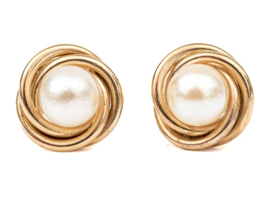 14k Yellow Gold Classic 5.75 Mm Cultured Pearl And Gold Knot Earrings