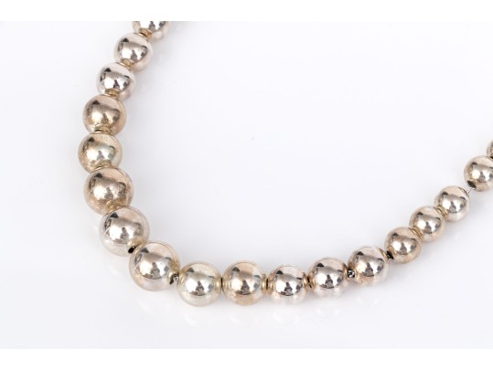 Sterling Silver Striking Graduated Bead Necklace