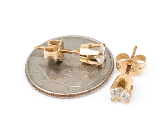 10k Yellow Gold Classic Diamond Stud Earrings, App. 0.41 TCW