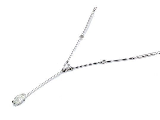18k White Gold Diamond Set Ball And Bar Chain 