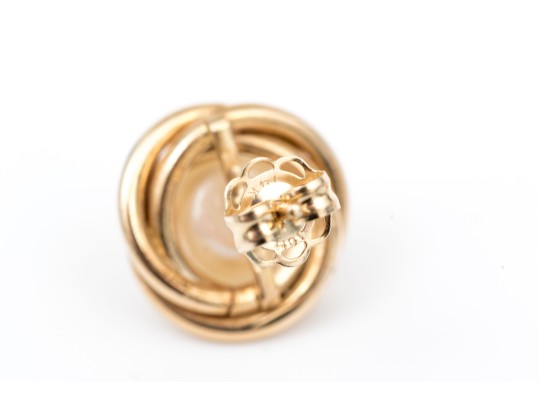 14k Yellow Gold Classic 5.75 Mm Cultured Pearl And Gold Knot Earrings