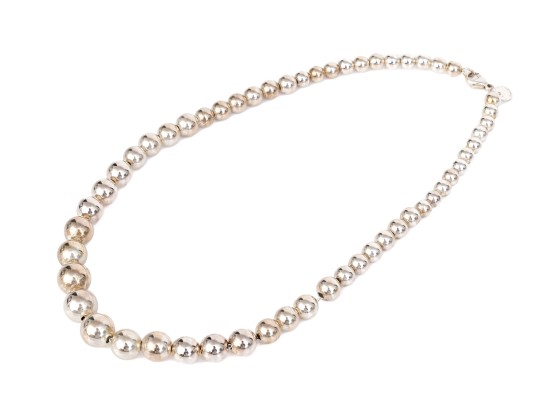Sterling Silver Striking Graduated Bead Necklace