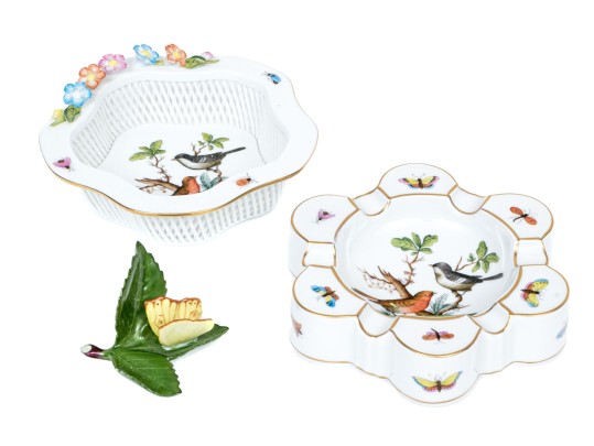 Two Herend Rothschild Pattern Table Top Items With A Leaf And Butterfly