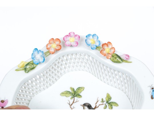 Two Herend Rothschild Pattern Table Top Items With A Leaf And Butterfly