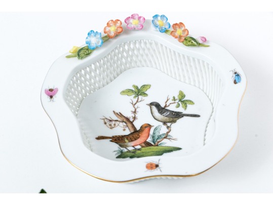 Two Herend Rothschild Pattern Table Top Items With A Leaf And Butterfly