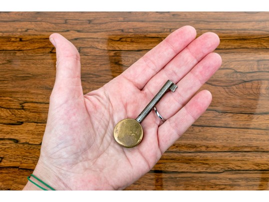 French, 1930’s Ronce De Loup D’Amboine Art Deco Sideboard