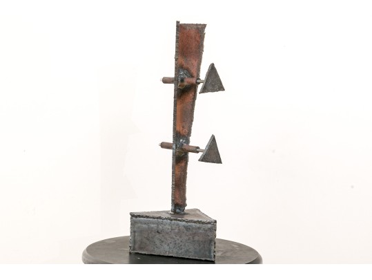 Lawrence Berger (New York, 1923-2024) Mid-century Brutalist Iron Wall Mounted Abstract Sculpture