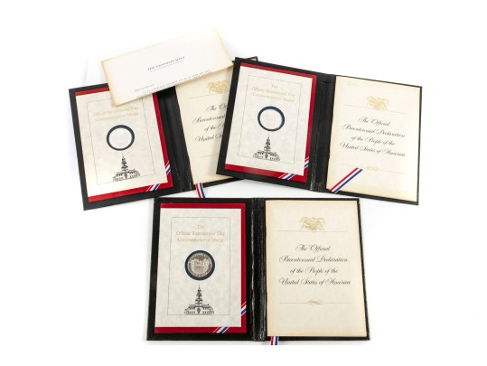 Three United States Bicentennial Day Commemorative Medals 