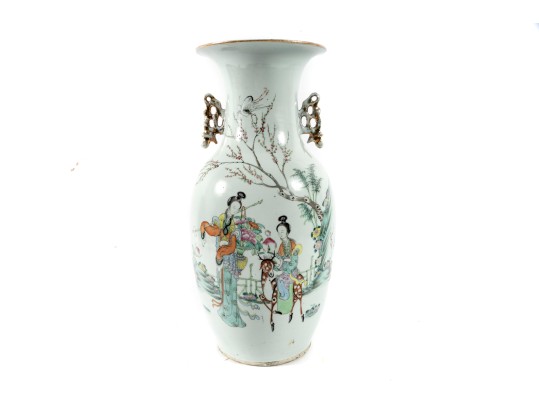 Late Qing Dynasty Chinese Sanniang Vase