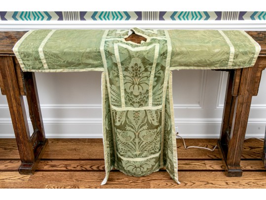 Chinese Silk Embroidered Robe