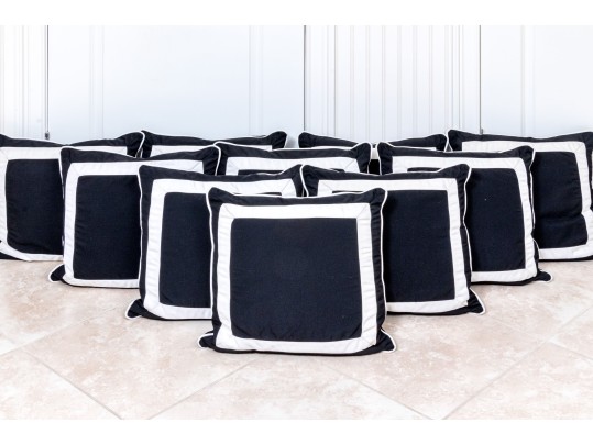 Williams Sonoma Collection Of 10 Sunbrella Outdoor Decorative Accent Pillows