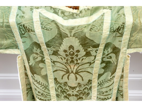 Chinese Silk Embroidered Robe