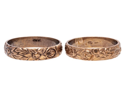 9k And Sterling Silver Complementary Flower Patterned Band Style Rings, Sizes 10 And 11.25