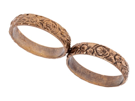 9k And Sterling Silver Complementary Flower Patterned Band Style Rings, Sizes 10 And 11.25