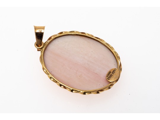 Classic 14K Pink Cameo Pendant