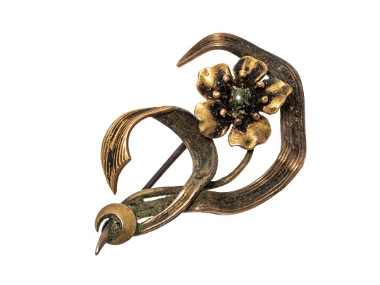 14k Gold Pretty Antique Flower And Leaf Brooch 