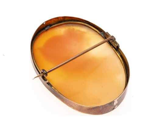 14k Gold Handsome Antique Cameo Brooch