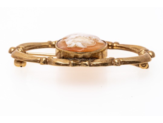 14k Gold Attractive Vintage Cameo Brooch