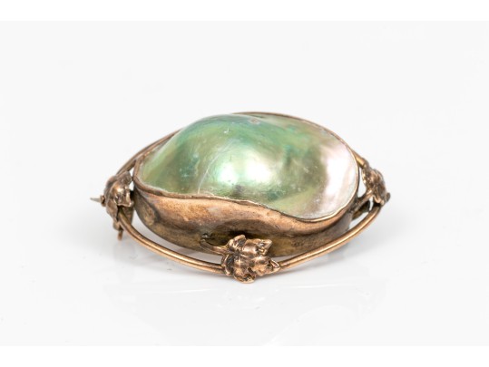 10k Yellow Gold Lovely Vintage Grey Cultured Mabe Pearl Brooch