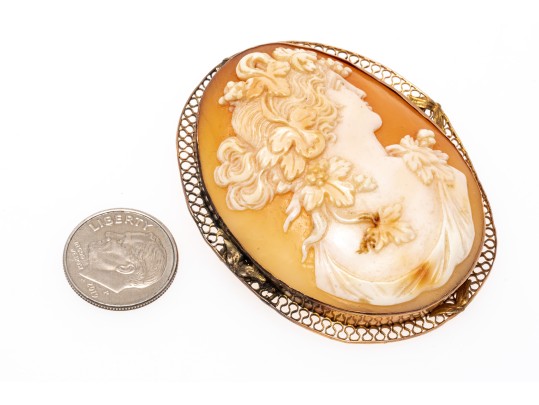 14k Yellow Gold Handsome Filigree Framed Large Cameo Brooch/Pendant