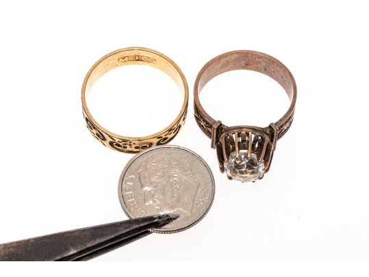 9k Gold Pair Of Beautiful Patterned Antique Rings, Sizes 8.75