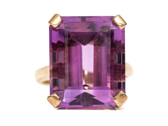 14k Yellow Gold Bold Vintage Emerald Cut Amethyst Solitaire Ring, App. 15.65 CTS, Size 6