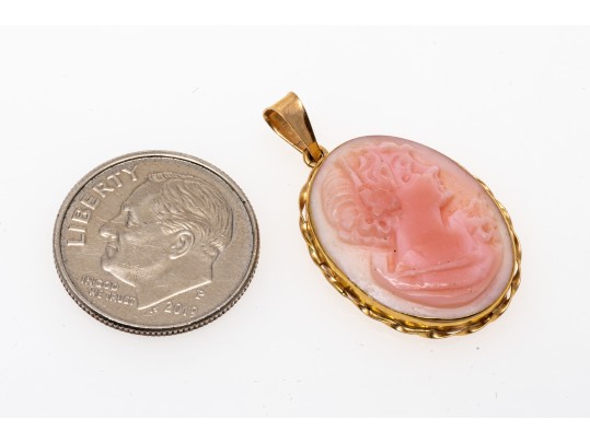 Classic 14K Pink Cameo Pendant