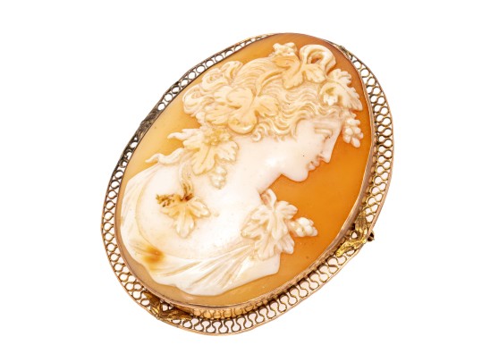 14k Yellow Gold Handsome Filigree Framed Large Cameo Brooch/Pendant