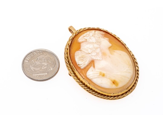 14k Yellow Gold Pretty Antique Twisted Frame Cameo Brooch