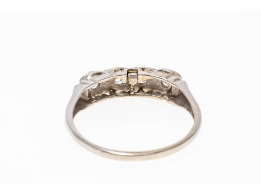 14k White Gold Illusion Set Diamond Ring, Size 8.75 