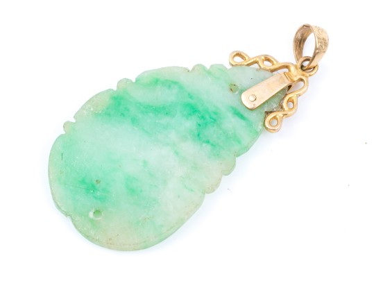 14k Yellow Gold Striking Green And White Nephrite Jade Pendant