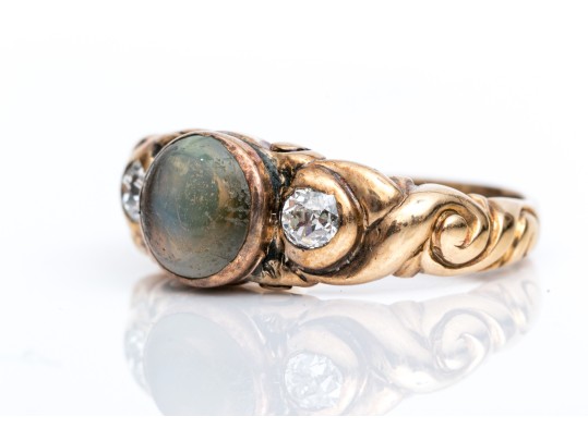 14K Gold Beautiful Antique Cats Eye Chrysoberyl And Diamond Ring, App. 0.17 TCW, Size 6.5,