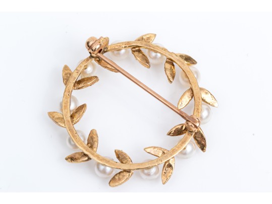 14k Yellow Gold Pretty Vintage 3.5 Mm Cultured Pearl And Leaf Motif Circle Brooch