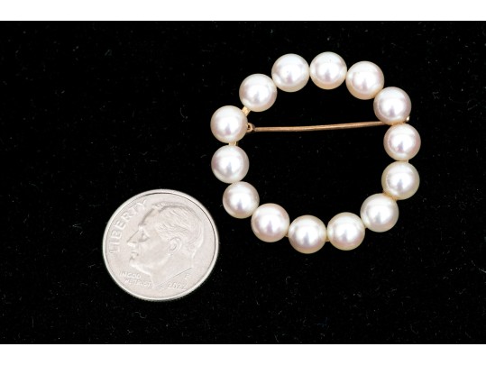 14k Yellow Gold Classic 5.5 Mm Cultured Pearl Circle Brooch