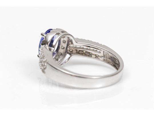 14k White Gold Lovely Oval Tanzanite And Diamond Halo Ring, Size 7