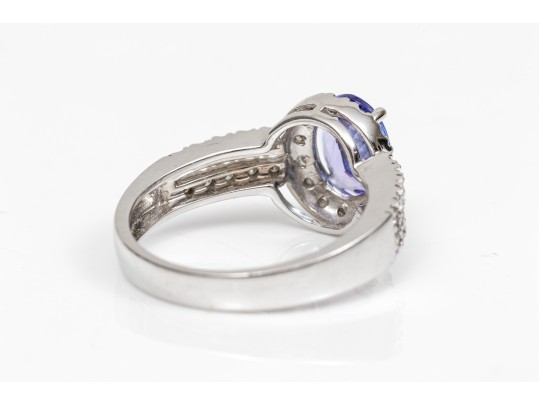 14k White Gold Lovely Oval Tanzanite And Diamond Halo Ring, Size 7