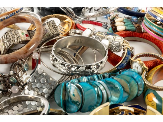 Large Variety Of Fashion Bangle Bracelets